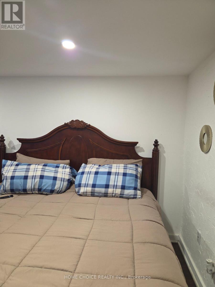 59 - 59 Craigleigh Crescent, Brampton, Ontario  L6T 2E3 - Photo 12 - W12945778