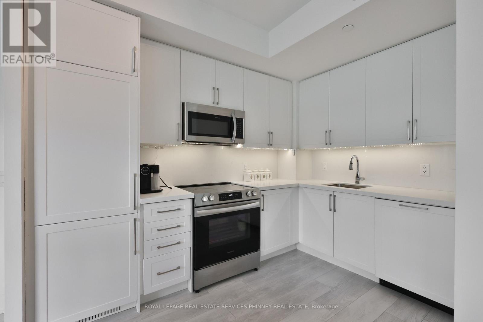 716 - 2450 Old Bronte Road, Oakville, Ontario  L6M 4J2 - Photo 5 - W12945802