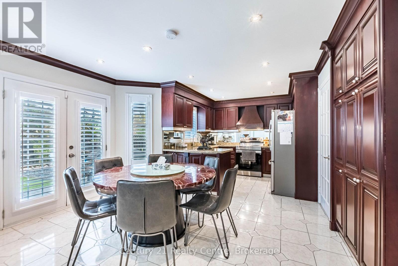 3349 Loyalist Drive, Mississauga, Ontario  L5L 5T9 - Photo 12 - W12945830