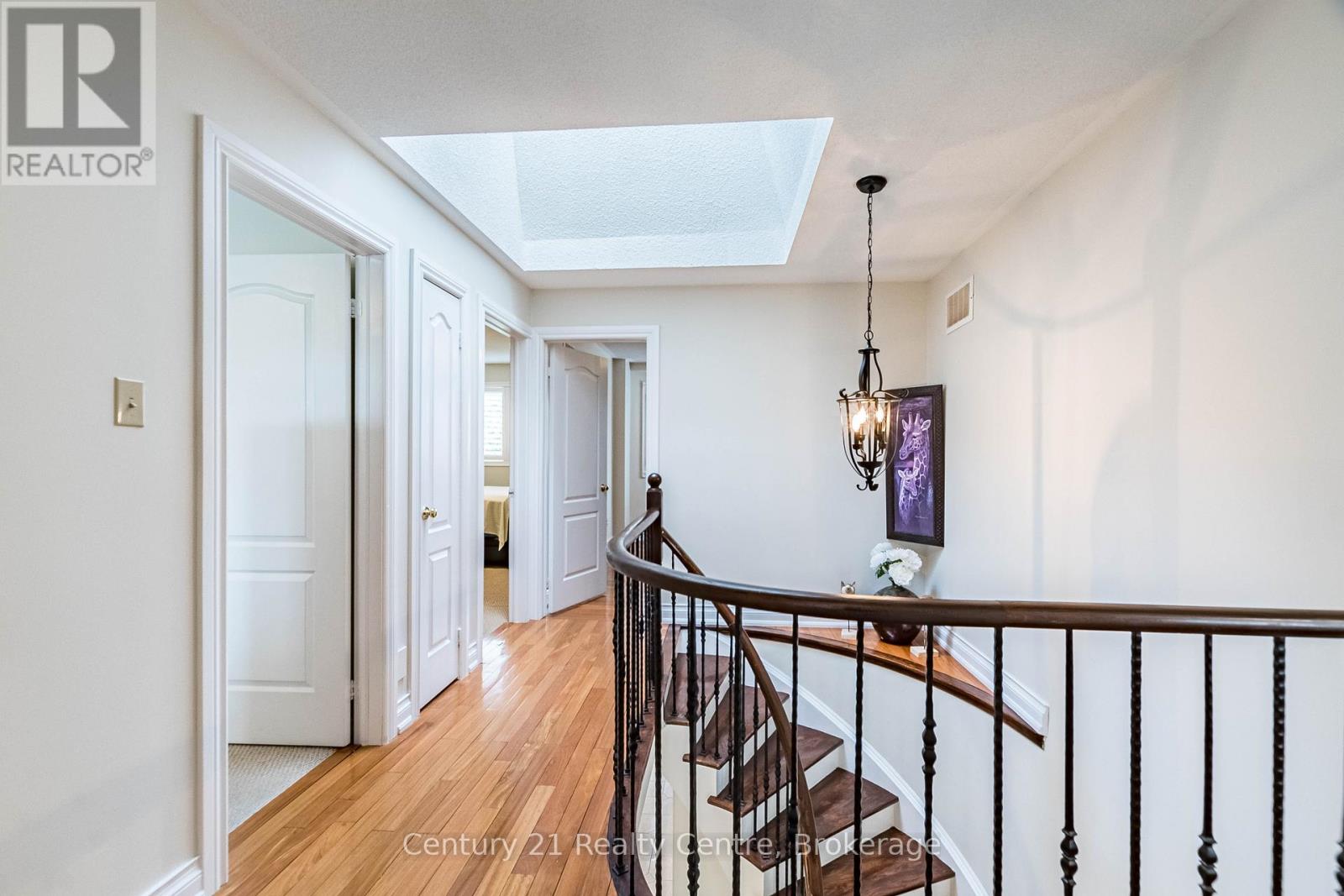 3349 Loyalist Drive, Mississauga, Ontario  L5L 5T9 - Photo 20 - W12945830