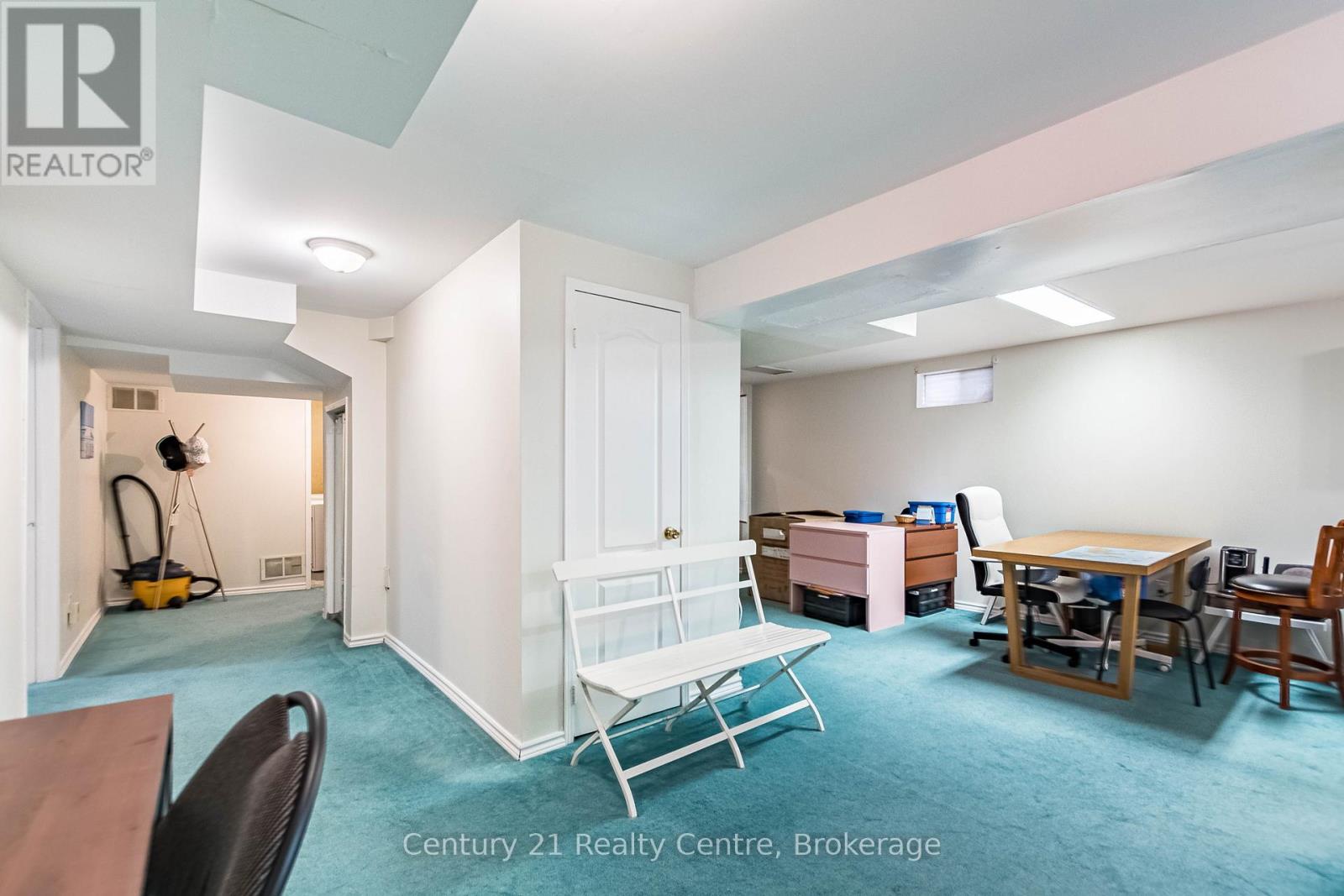 3349 Loyalist Drive, Mississauga, Ontario  L5L 5T9 - Photo 32 - W12945830