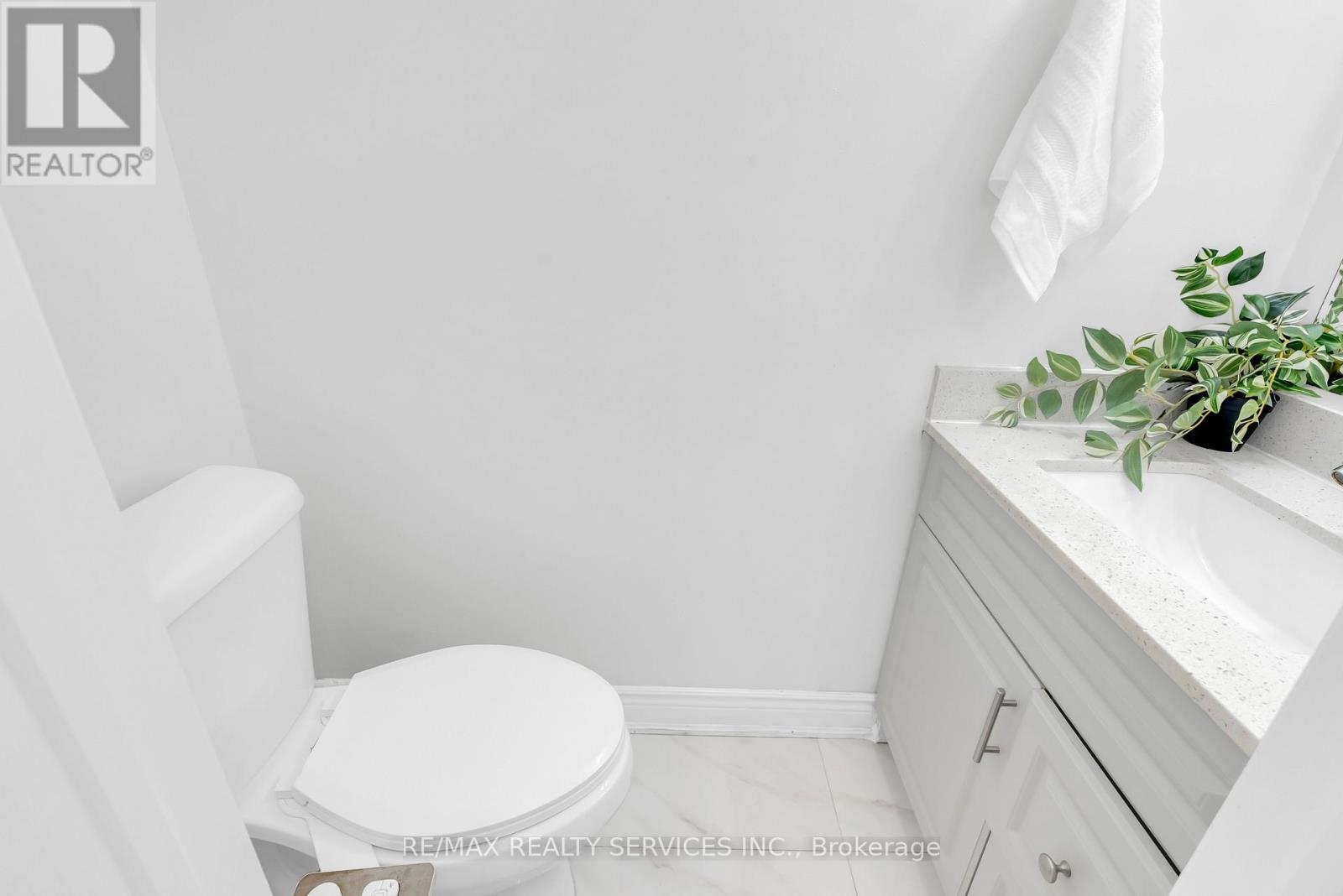 110 Dwyer Drive, Brampton, Ontario  L6S 0B4 - Photo 21 - W12945850