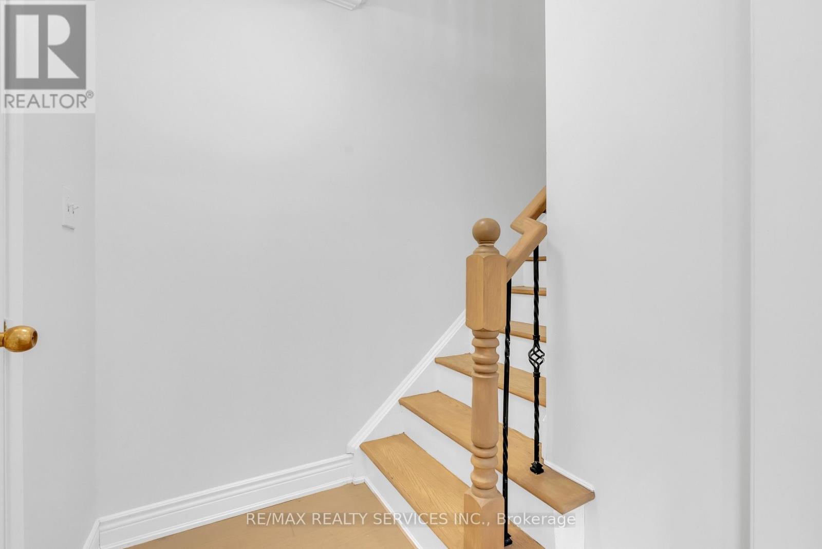 110 Dwyer Drive, Brampton, Ontario  L6S 0B4 - Photo 22 - W12945850