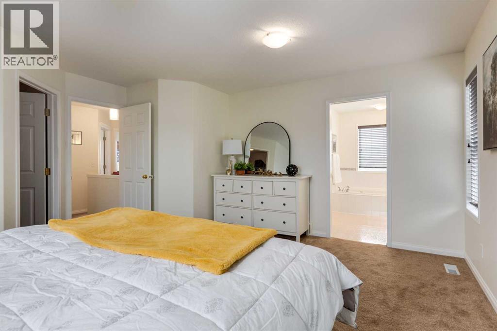 168 West Creek Pond, Chestermere, Alberta  T1X 1H4 - Photo 23 - A2298209