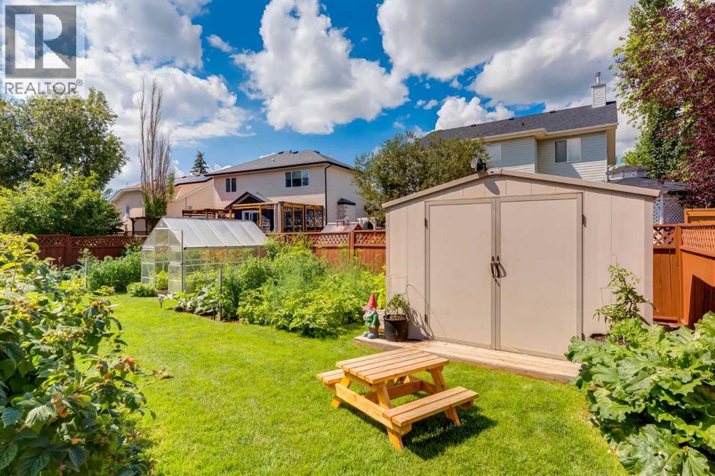 168 West Creek Pond, Chestermere, Alberta  T1X 1H4 - Photo 44 - A2298209