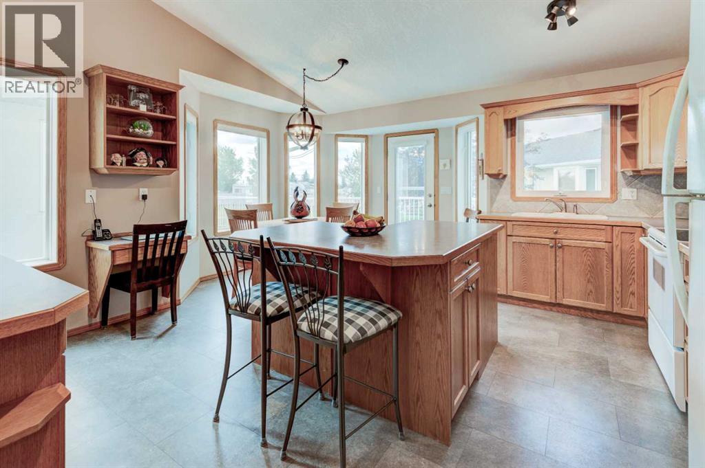 3 Strathmore Lakes Bay, Strathmore, Alberta  T1P 1L8 - Photo 7 - A2248842