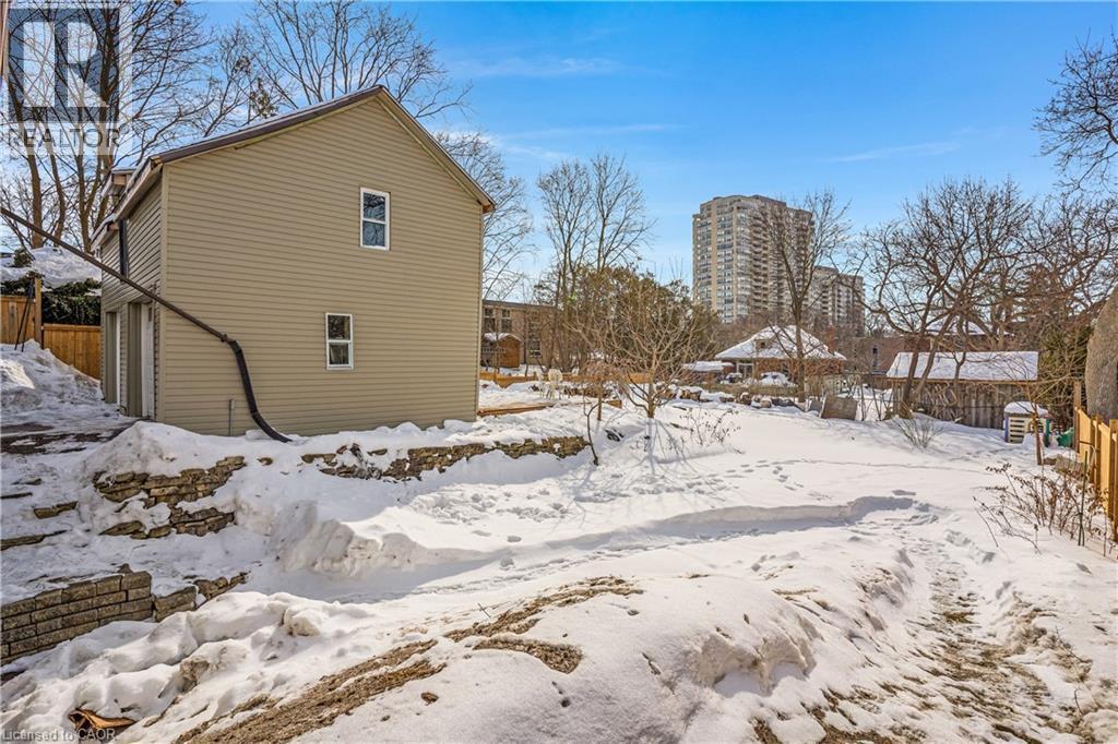 13 Devitt Avenue N, Waterloo, Ontario  N2J 3E7 - Photo 42 - 40814119