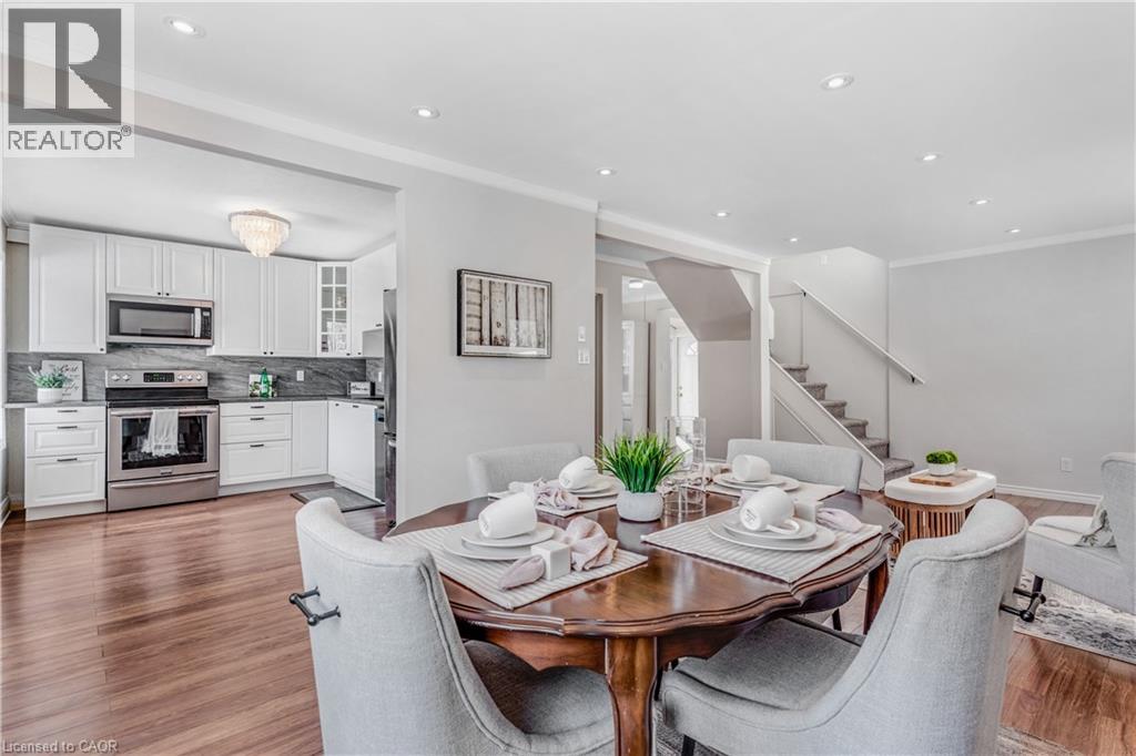 13 Devitt Avenue N, Waterloo, Ontario  N2J 3E7 - Photo 7 - 40814119