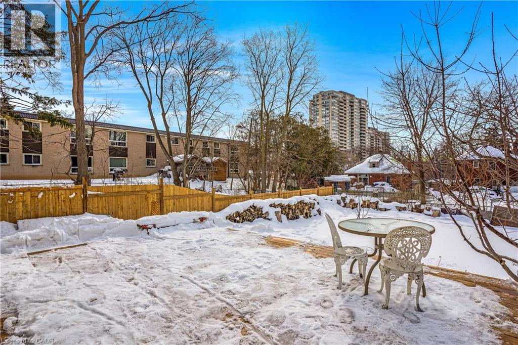 13 Devitt Avenue N, Waterloo, Ontario  N2J 3E7 - Photo 44 - 40814119