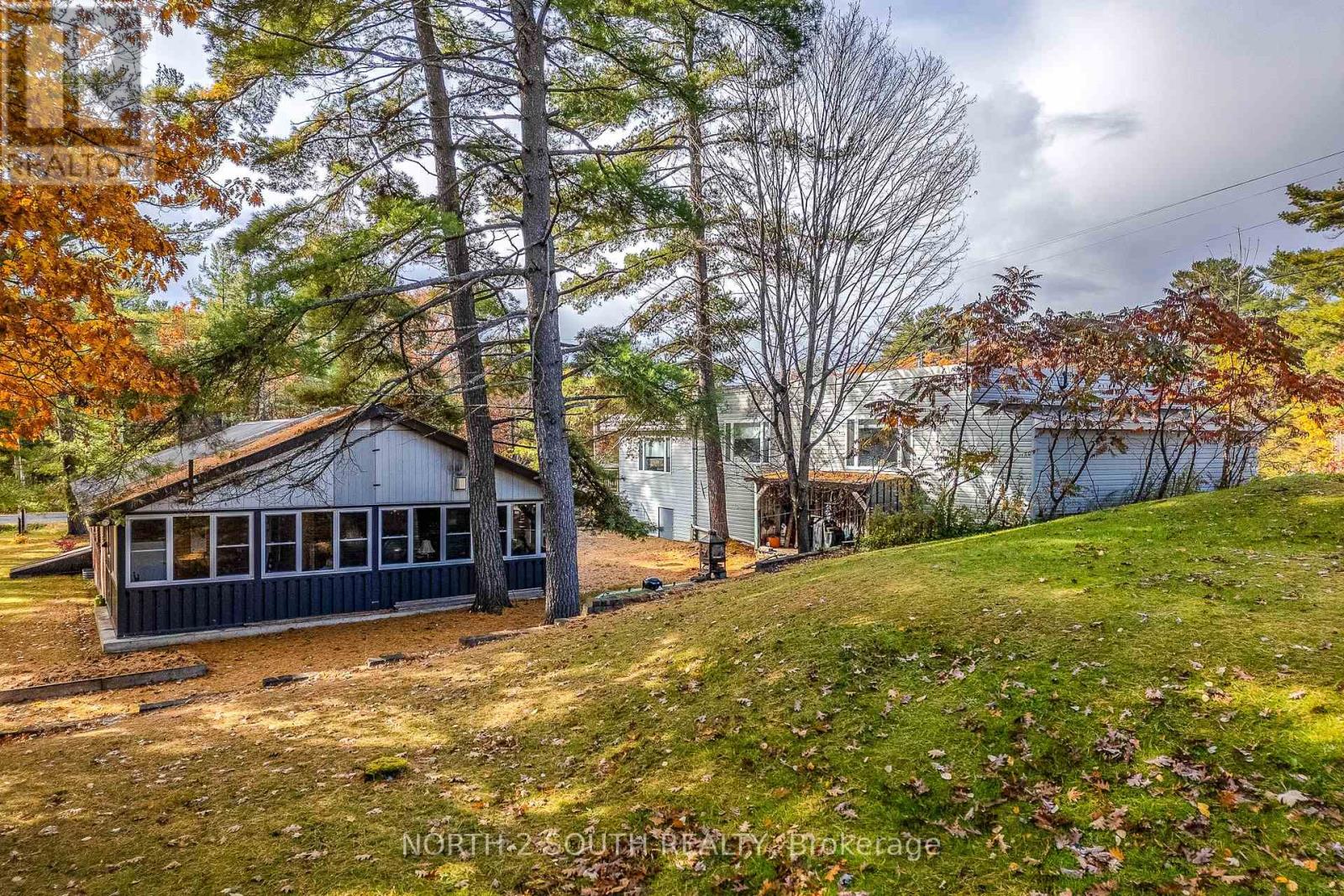 2512 Honey Harbour Road, Georgian Bay, Ontario  P0E 1E0 - Photo 3 - X12945546