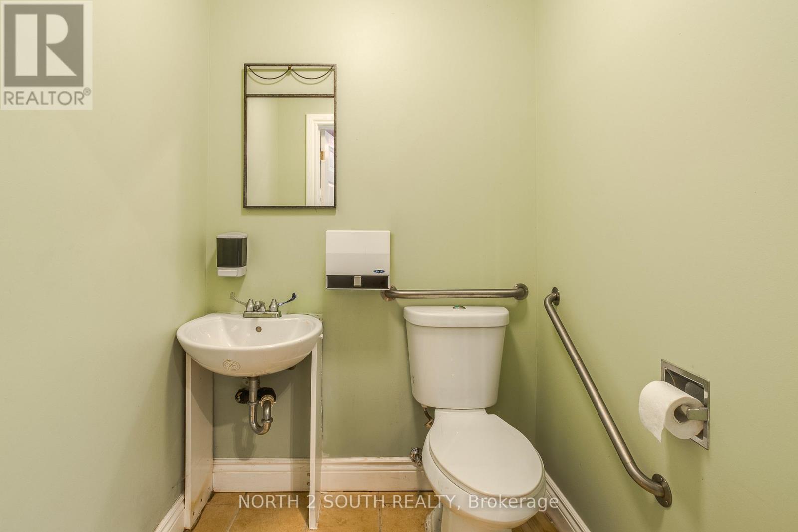 2512 Honey Harbour Road, Georgian Bay, Ontario  P0E 1E0 - Photo 43 - X12945546