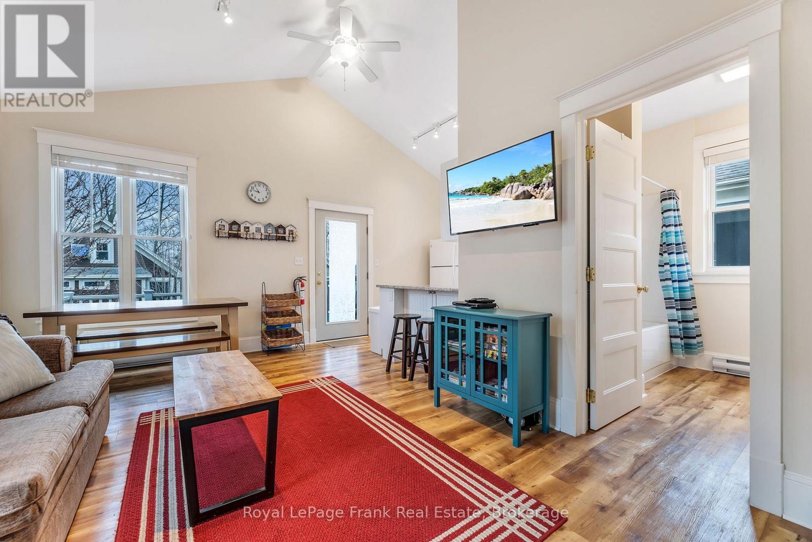 178 - 11 Farm View Lane, Prince Edward County, Ontario  K0K 1P0 - Photo 13 - X12945576