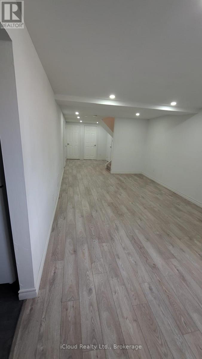 24 Chilton Drive, Hamilton, Ontario  L8J 1M2 - Photo 16 - X12945582