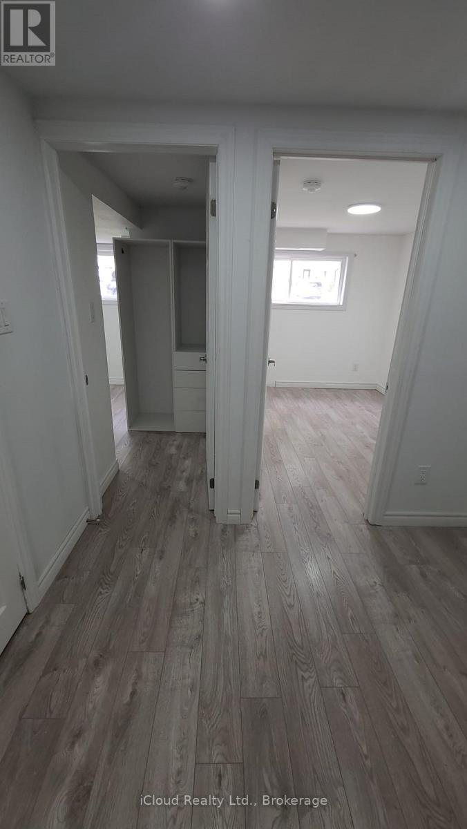 24 Chilton Drive, Hamilton, Ontario  L8J 1M2 - Photo 20 - X12945582