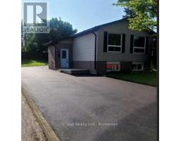 24 CHILTON DRIVE, Hamilton, Ontario