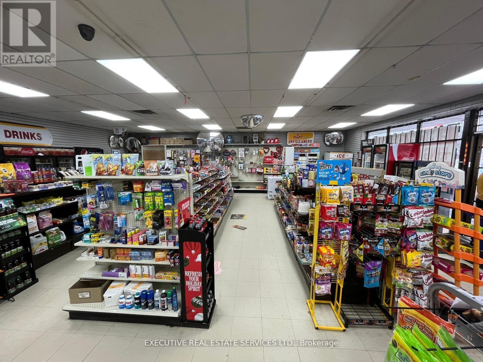 788 Colborne Street, Brantford, Ontario  N3S 3S4 - Photo 2 - X12945656