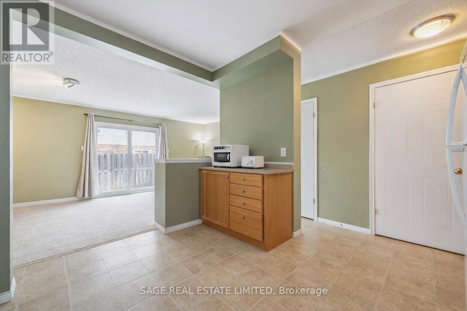 28 - 124 Gosling Gardens, Guelph, Ontario  N1G 5K6 - Photo 10 - X12945666