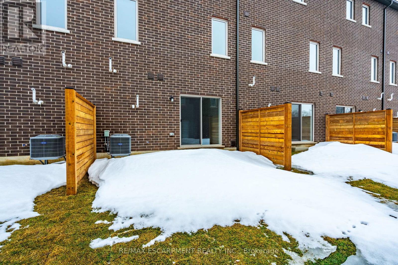 16 Clear Valley Lane, Hamilton, Ontario  L0R 1W0 - Photo 24 - X12945670