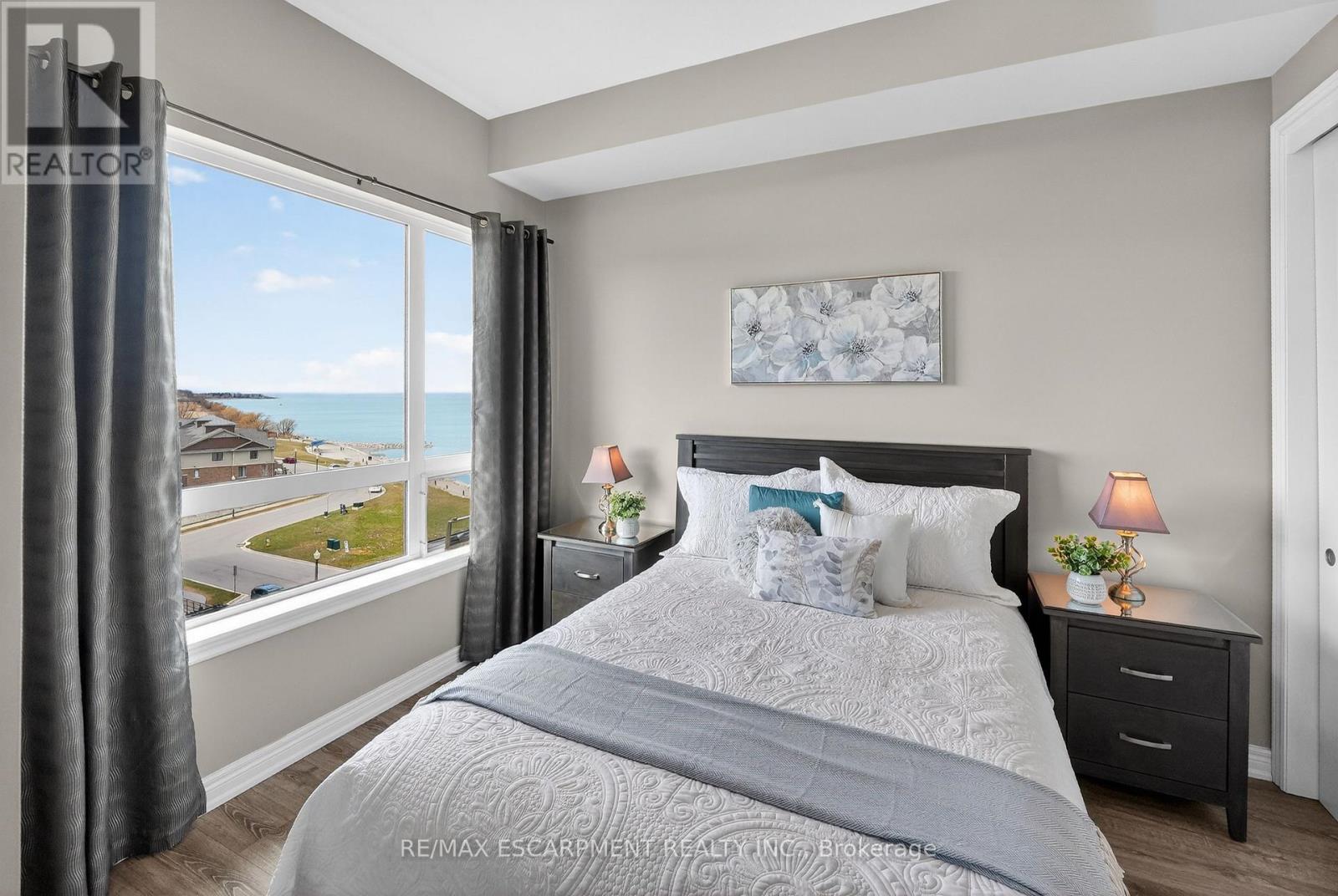 602 - 10 Esplanade Lane, Grimsby, Ontario  L3M 0H1 - Photo 13 - X12945680