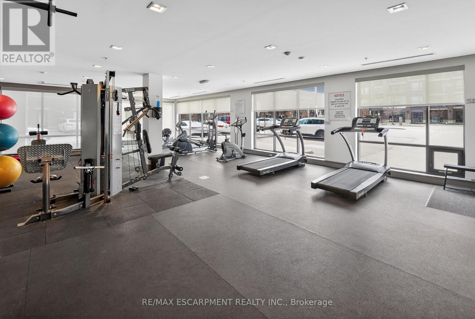 602 - 10 Esplanade Lane, Grimsby, Ontario  L3M 0H1 - Photo 21 - X12945680