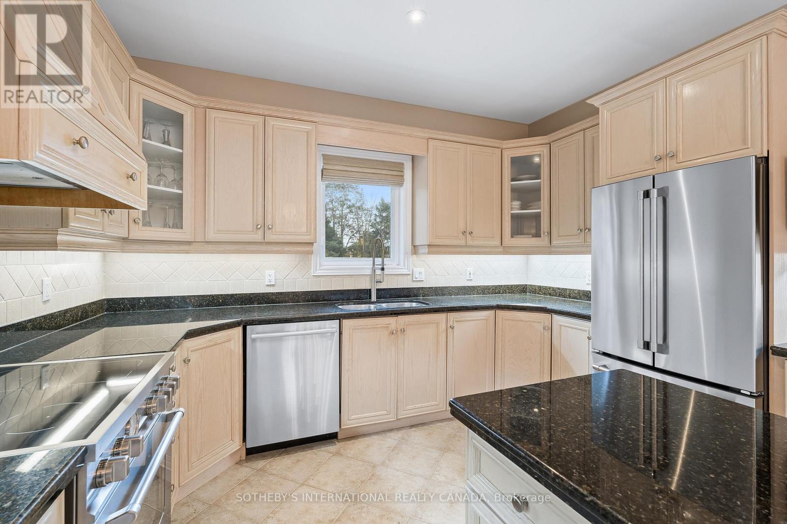 159 Delarmbro Drive, Erin, Ontario  N0B 1T0 - Photo 16 - X12945718