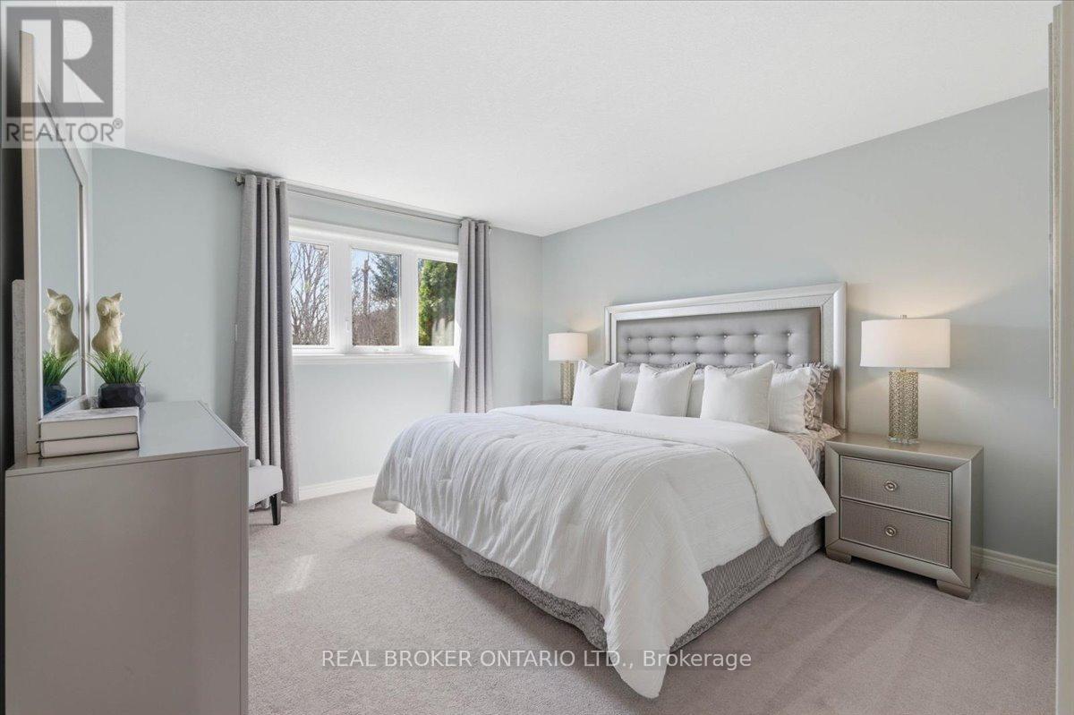 19 Pioneer Tower Crescent, Kitchener, Ontario  N2P 2L2 - Photo 17 - X12945752