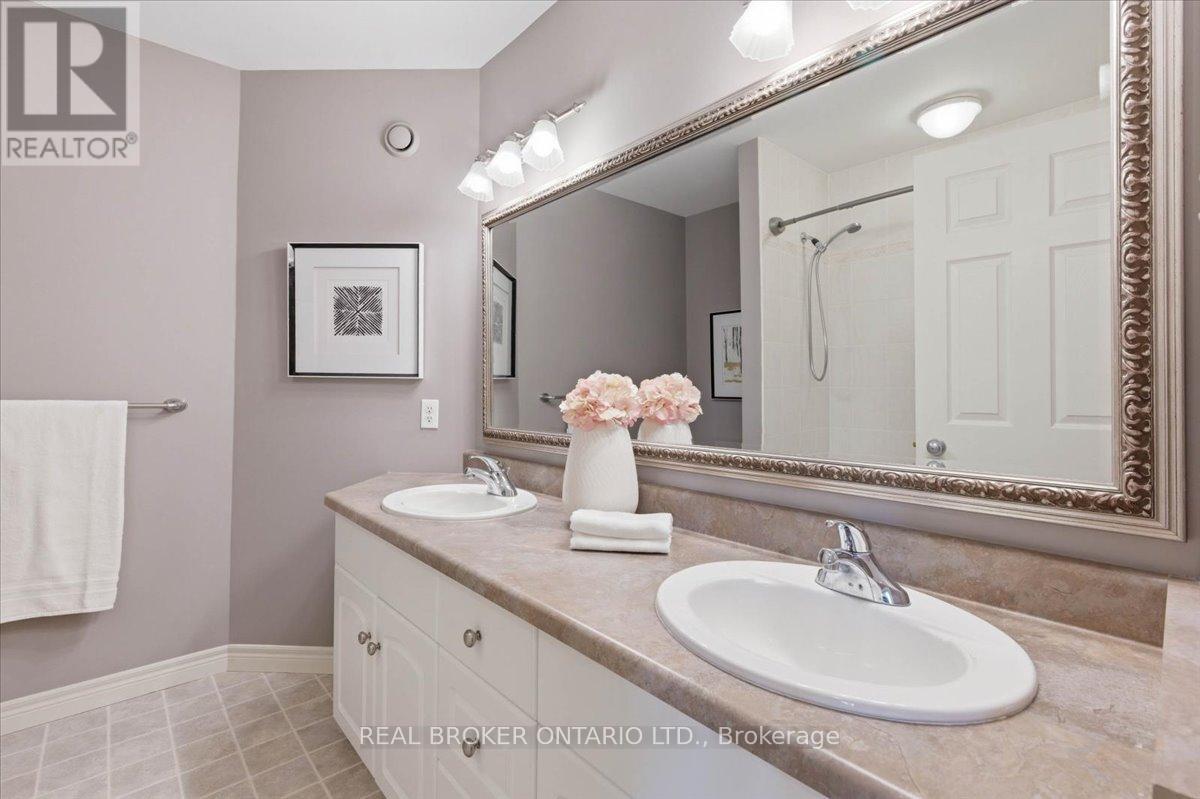 19 Pioneer Tower Crescent, Kitchener, Ontario  N2P 2L2 - Photo 26 - X12945752