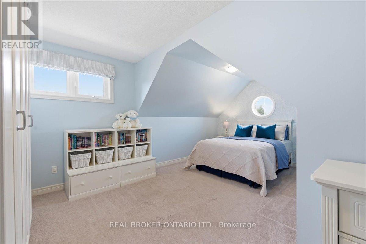 19 Pioneer Tower Crescent, Kitchener, Ontario  N2P 2L2 - Photo 27 - X12945752