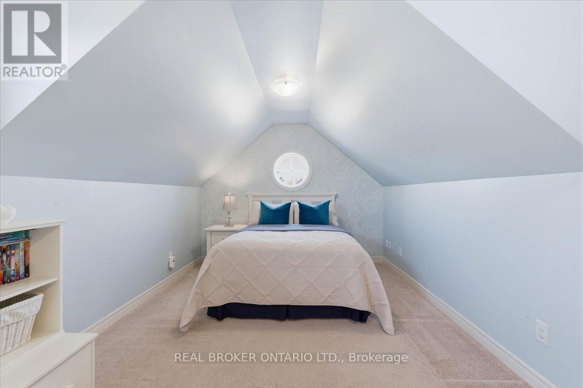 19 Pioneer Tower Crescent, Kitchener, Ontario  N2P 2L2 - Photo 28 - X12945752