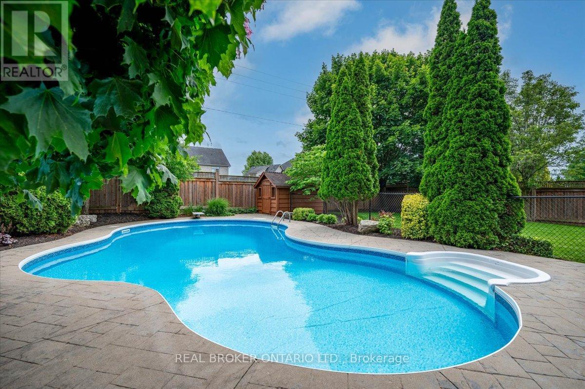 19 Pioneer Tower Crescent, Kitchener, Ontario  N2P 2L2 - Photo 38 - X12945752