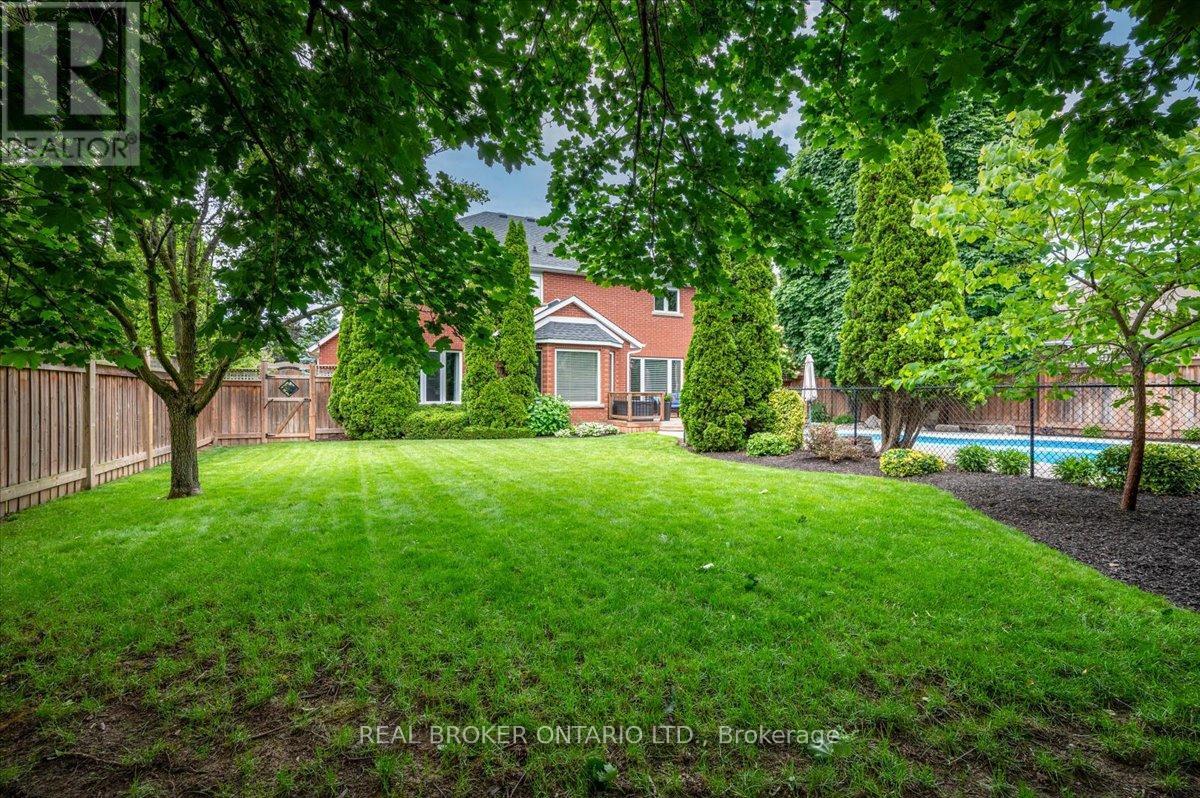 19 Pioneer Tower Crescent, Kitchener, Ontario  N2P 2L2 - Photo 41 - X12945752