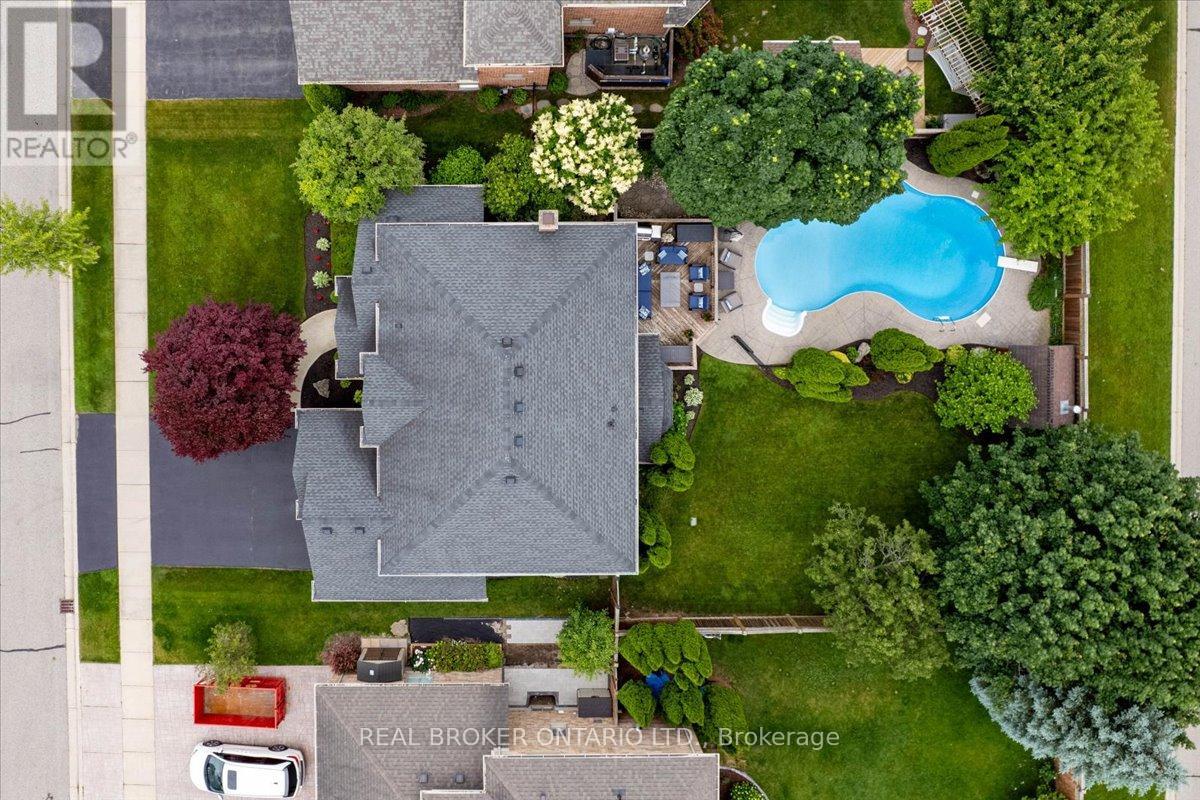 19 Pioneer Tower Crescent, Kitchener, Ontario  N2P 2L2 - Photo 42 - X12945752