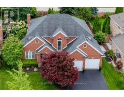 19 PIONEER TOWER CRESCENT, Kitchener, Ontario