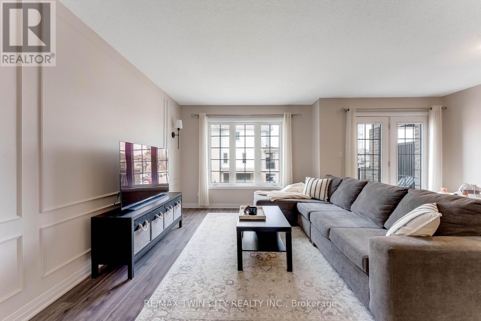 6c - 115 South Creek Drive, Kitchener, Ontario  N2P 0H2 - Photo 10 - X12945804