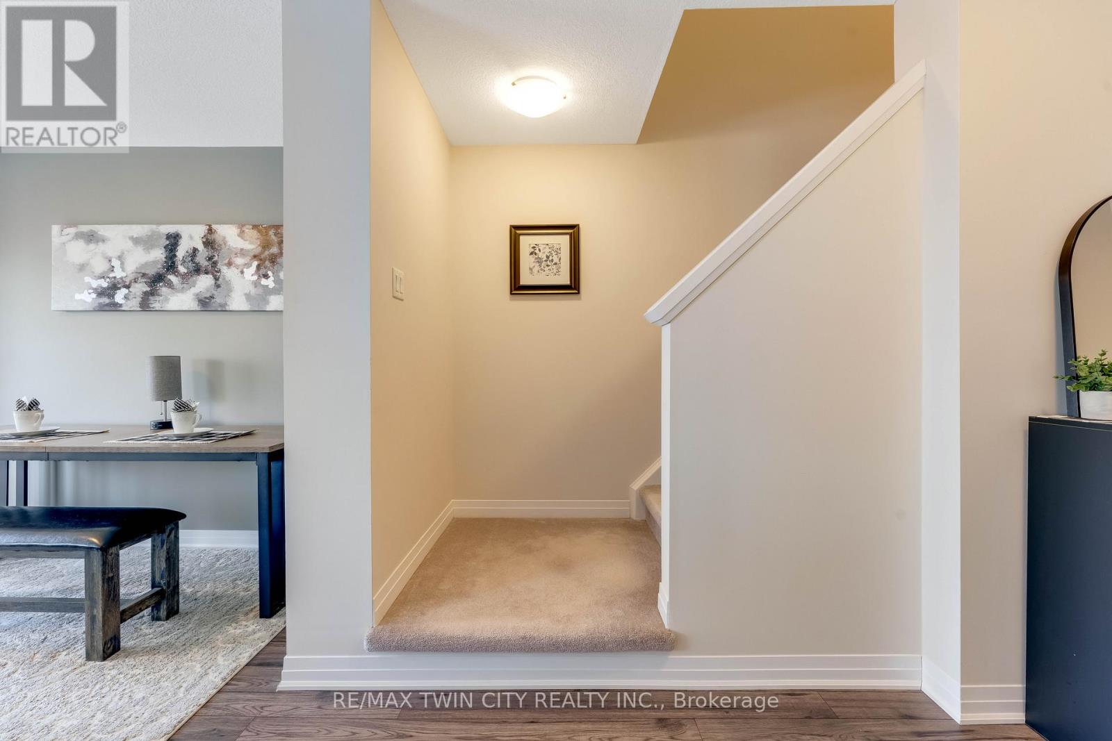 6c - 115 South Creek Drive, Kitchener, Ontario  N2P 0H2 - Photo 17 - X12945804