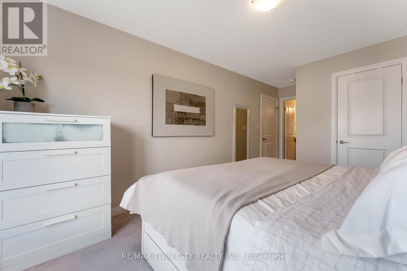 6c - 115 South Creek Drive, Kitchener, Ontario  N2P 0H2 - Photo 23 - X12945804