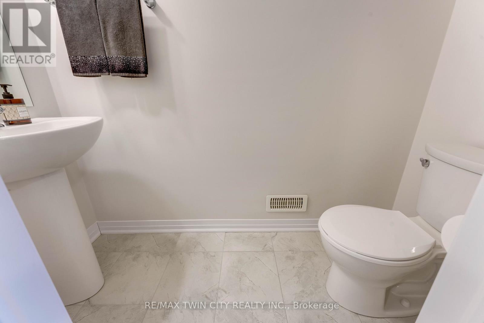 6c - 115 South Creek Drive, Kitchener, Ontario  N2P 0H2 - Photo 30 - X12945804