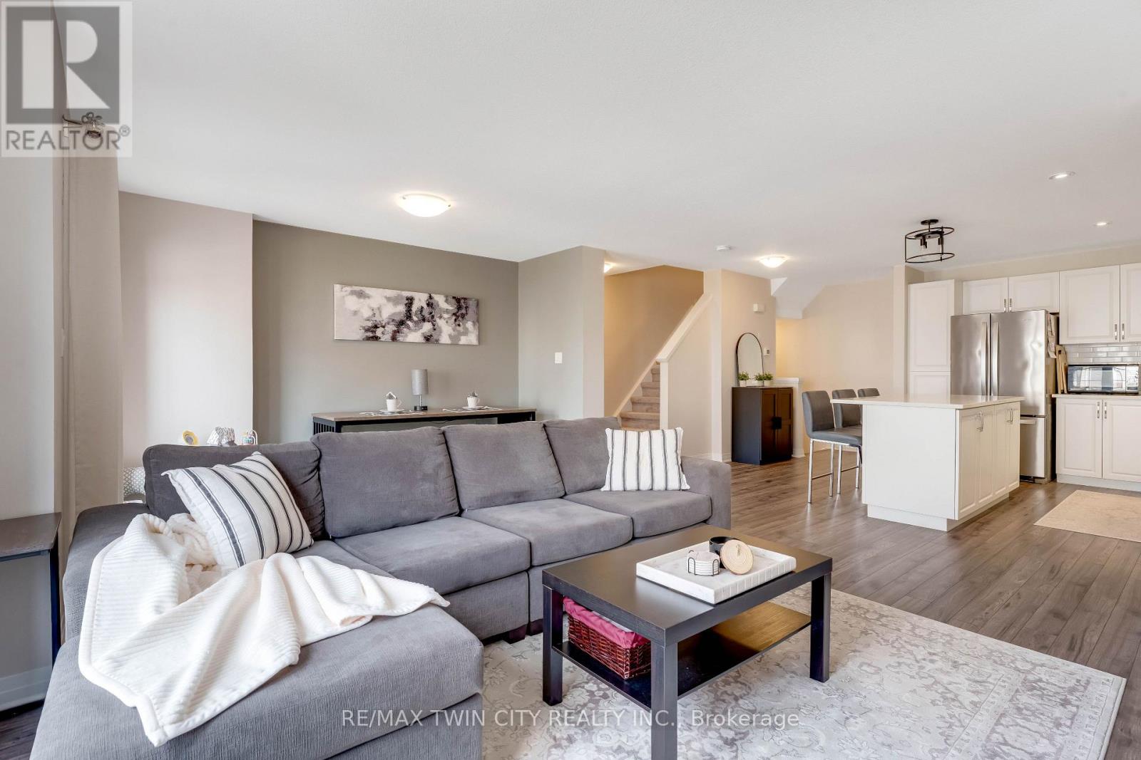 6c - 115 South Creek Drive, Kitchener, Ontario  N2P 0H2 - Photo 8 - X12945804