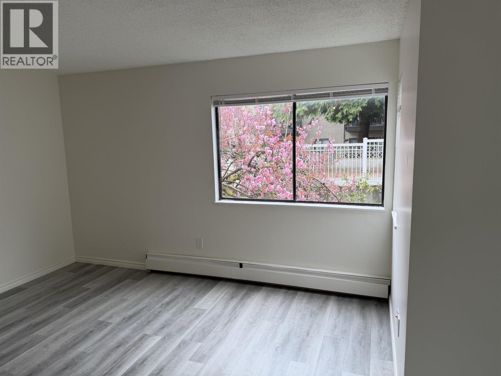 215 830 E 7th Avenue, Vancouver, British Columbia  V5T 4J2 - Photo 3 - R3105833