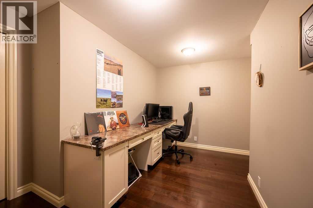 45 Mt Gibraltar Heights Se, Calgary, Alberta  T2Z 3R2 - Photo 40 - A2296220