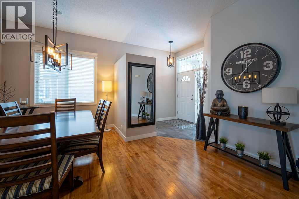 45 Mt Gibraltar Heights Se, Calgary, Alberta  T2Z 3R2 - Photo 2 - A2296220
