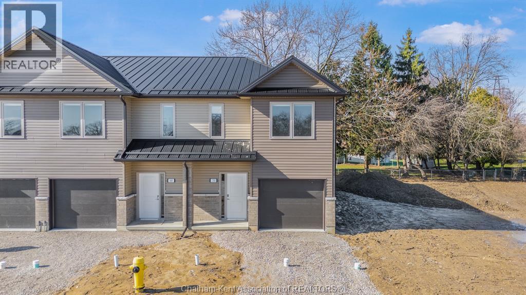 7 Magnolia Lane Unit# 13, Chatham, Ontario  N7M 0T3 - Photo 2 - 26006784