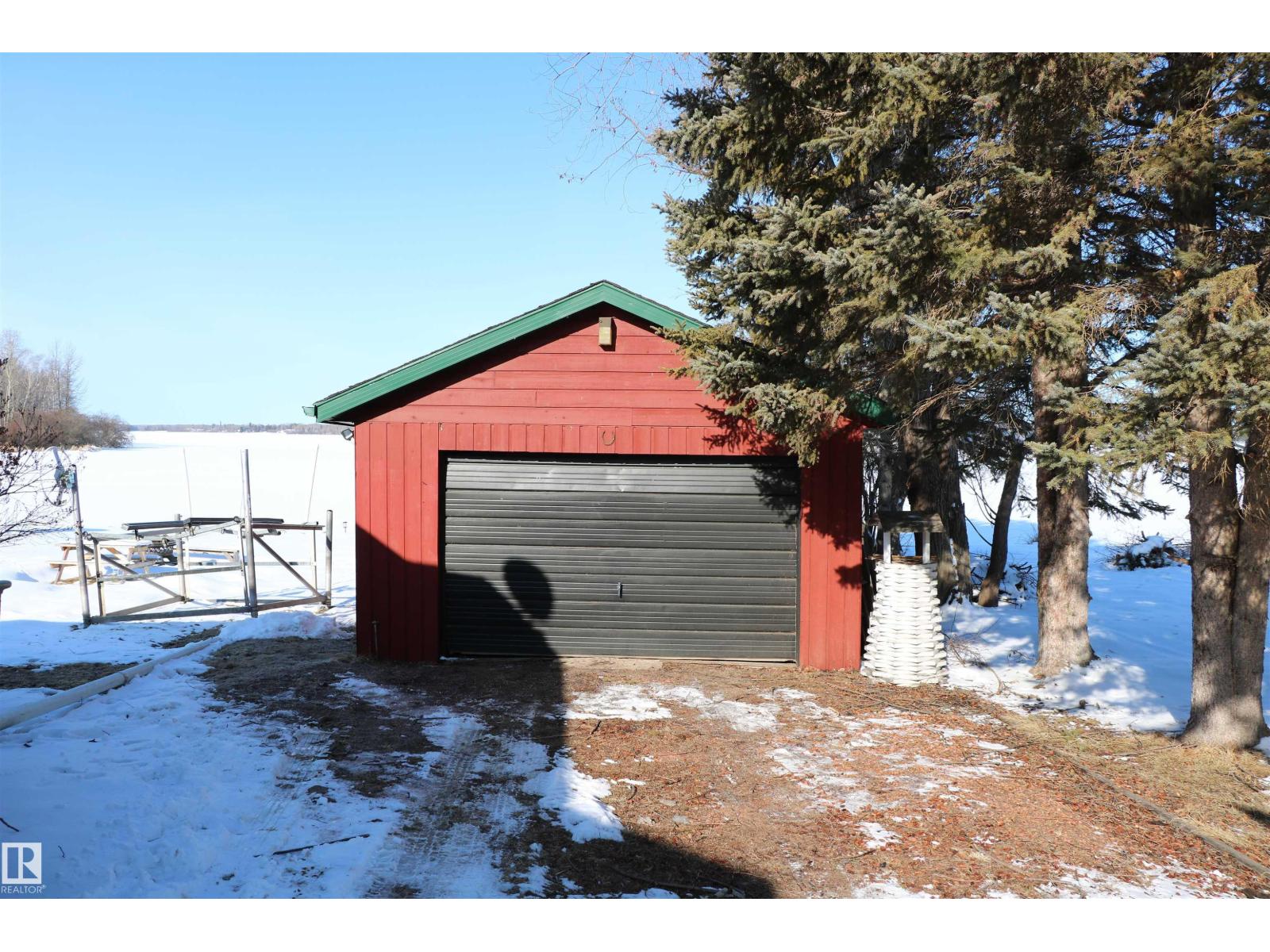 96, 53424 Rge Road 60, Rural Parkland County, Alberta  T0E 0W0 - Photo 11 - E4480032