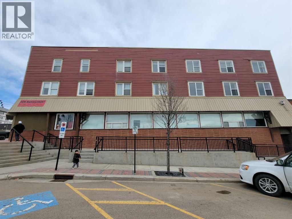 4939 50 Street, Rocky Mountain House, Alberta  T4T 1A7 - Photo 12 - A2297515