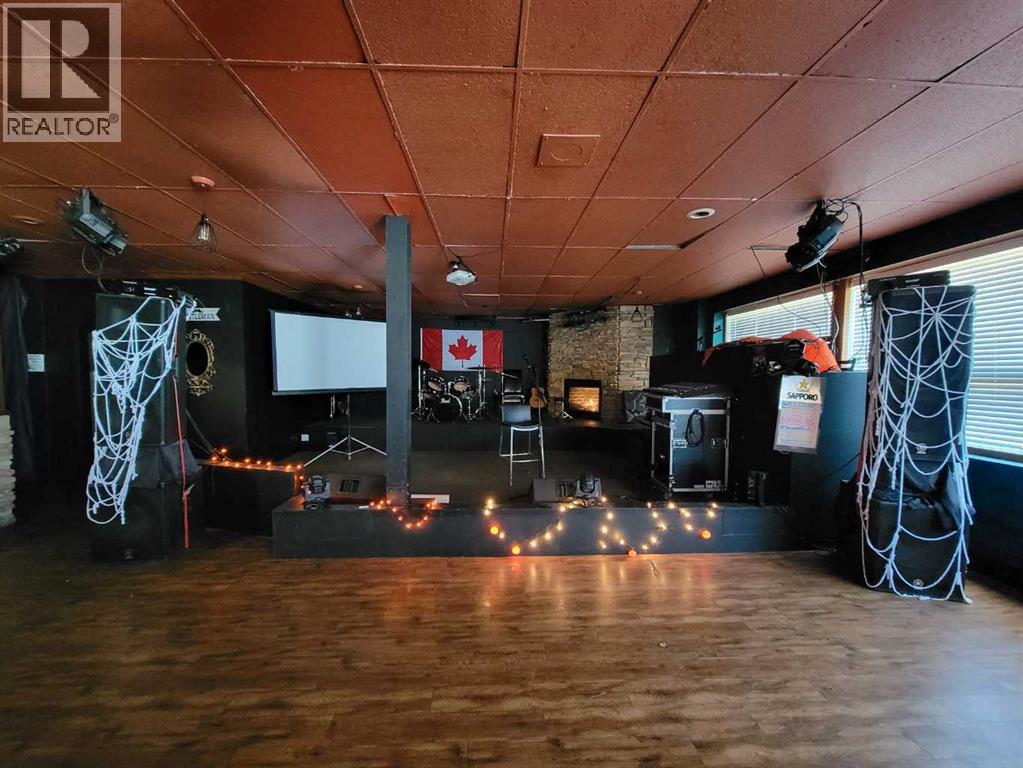 4939 50 Street, Rocky Mountain House, Alberta  T4T 1A7 - Photo 3 - A2297515