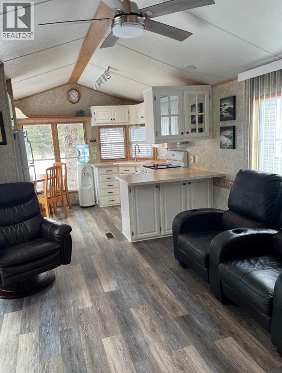 35468 Range Road 30 #1030, Rural Red Deer County, Alberta  T4G 0M3 - Photo 10 - A2297534