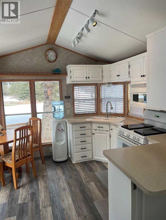 35468 Range Road 30 #1030, Rural Red Deer County, Alberta  T4G 0M3 - Photo 8 - A2297534
