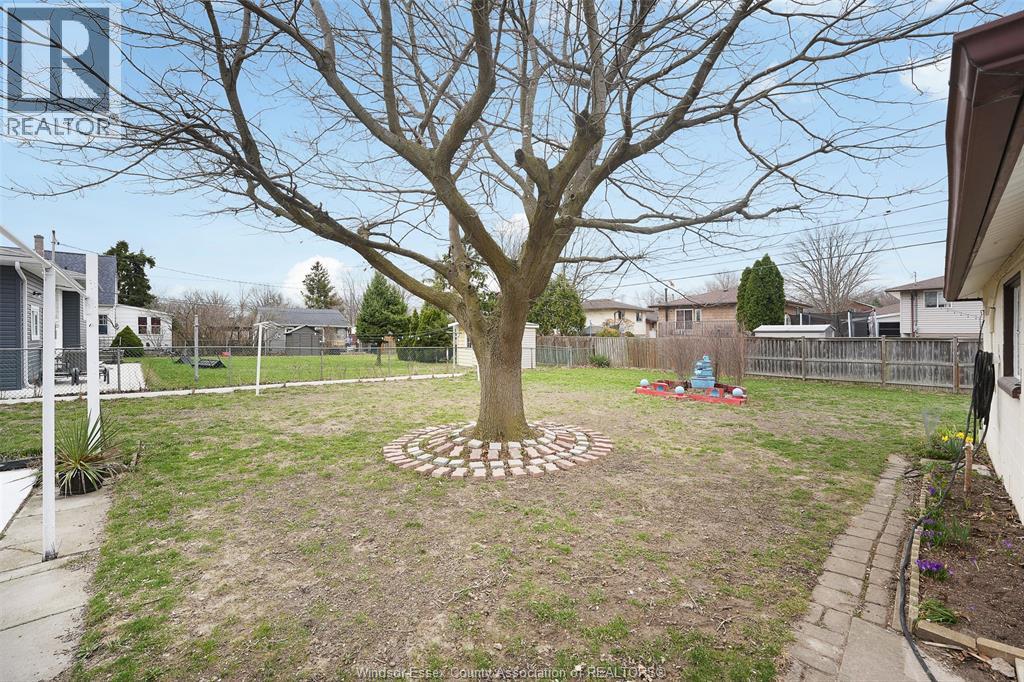 3767 Turner, Windsor, Ontario  N8W 3N2 - Photo 5 - 26006789