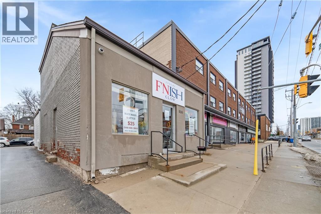 938 KING Street W, kitchener, Ontario