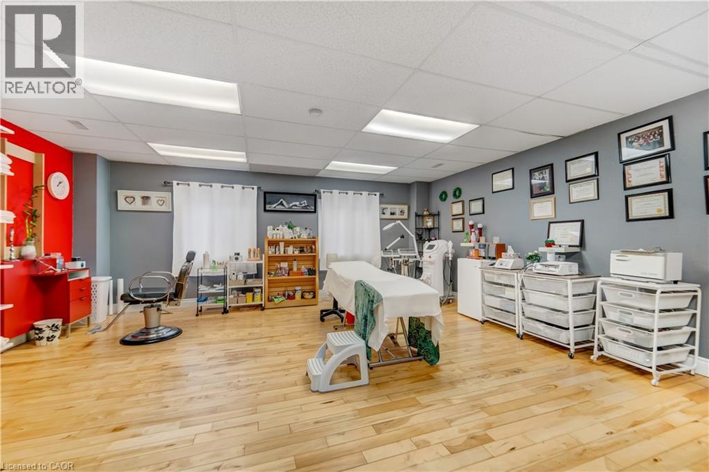 938 King Street W, Kitchener, Ontario  N2G 1G4 - Photo 16 - 40816706